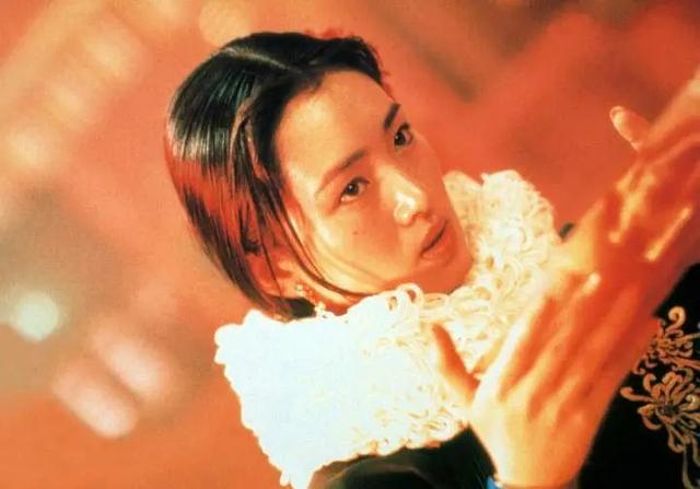 《霸王别姬》：蝶衣用一生扮演虞姬，终成转世