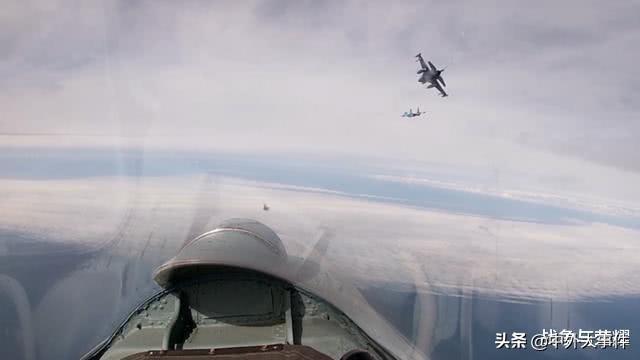 波羅的海爆發(fā)激烈空戰(zhàn)，俄蘇27攔截北約F16戰(zhàn)機(jī)，7分鐘后一方獲勝