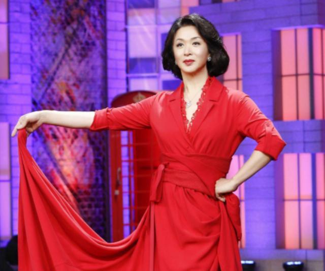 金星和老公汉斯参加综艺，身穿\"泳装\&quot