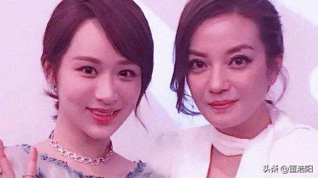 杨紫加赵薇好友却屏蔽她？赵薇无奈公开回应，