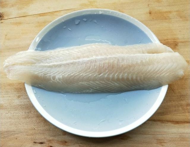 龙利鱼巴沙鱼谁更适合健身者？五款低脂无刺鱼肉食谱，脂肪仅0.8%