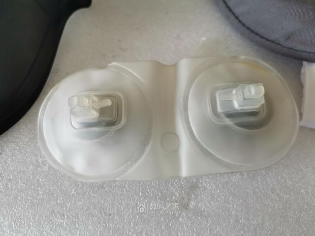 售价昂贵！详细拆解头部按摩器，带你一探内部功能与构造！