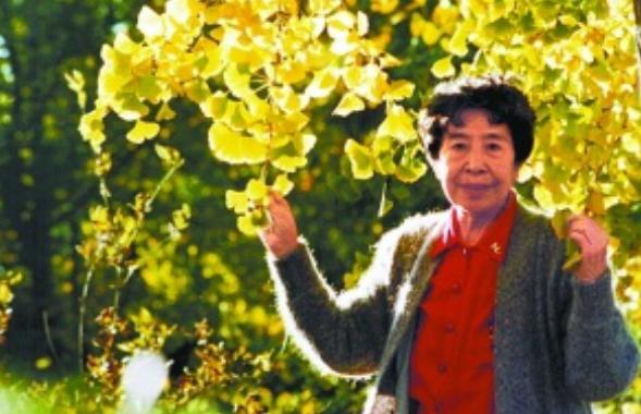 六旬老妇隐居深山数年，身份被曝光后，文化部