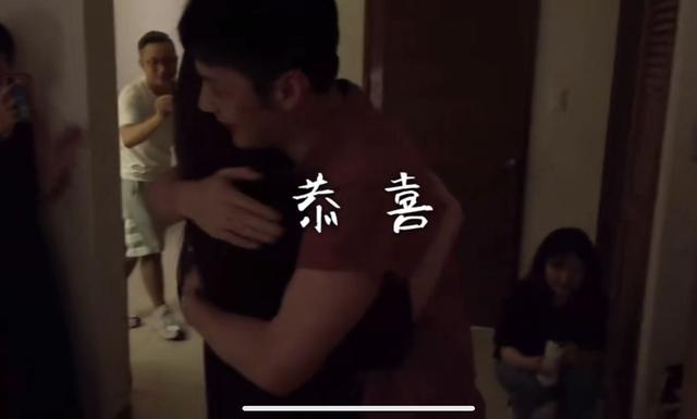 杨丞琳分享求婚视频，被李荣浩感动到落泪