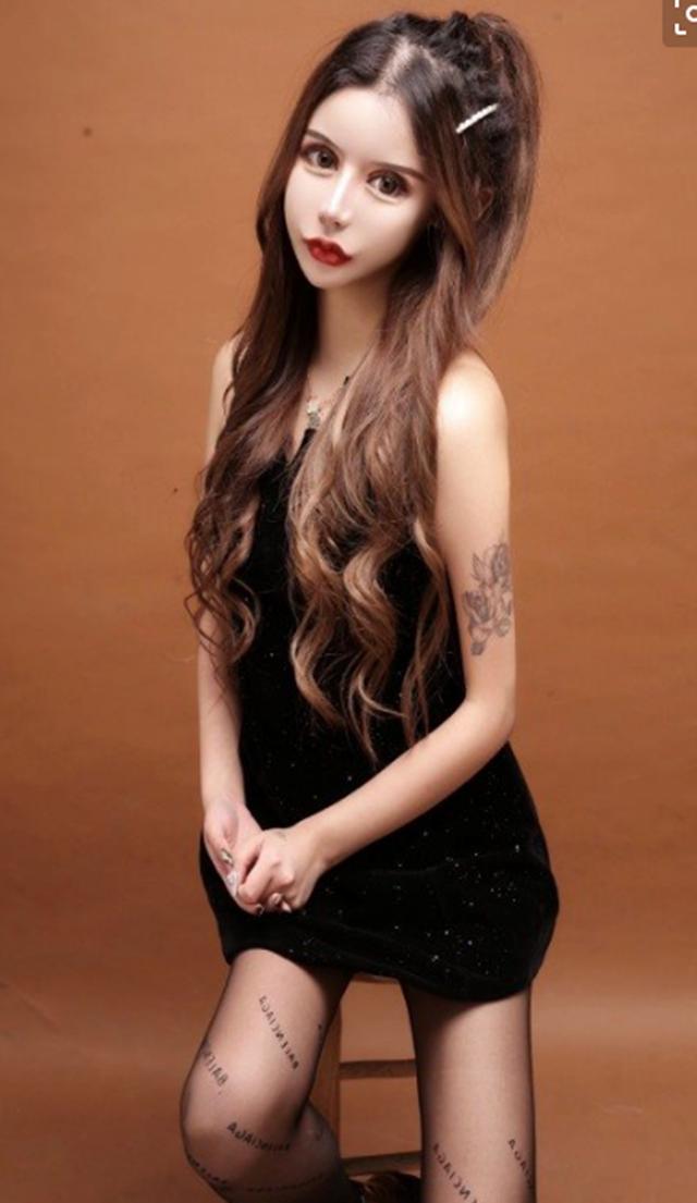 十六岁女孩三年时间整容60多次，成为网红遭到攻
