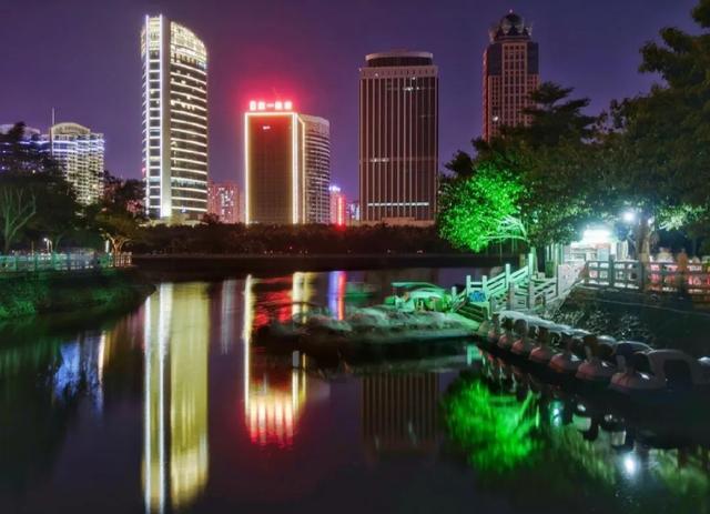 三亚1.5h直达！这座全国荔枝第一甜的海滨古城，