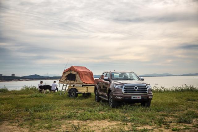 买长城炮送"沪C"牌 长城炮引领上海全场景皮卡车生活