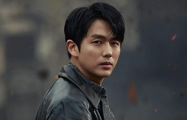 任瑟雍|警方证实任瑟雍车祸并非酒驾 2AM瑟雍雨中驾车发生车祸