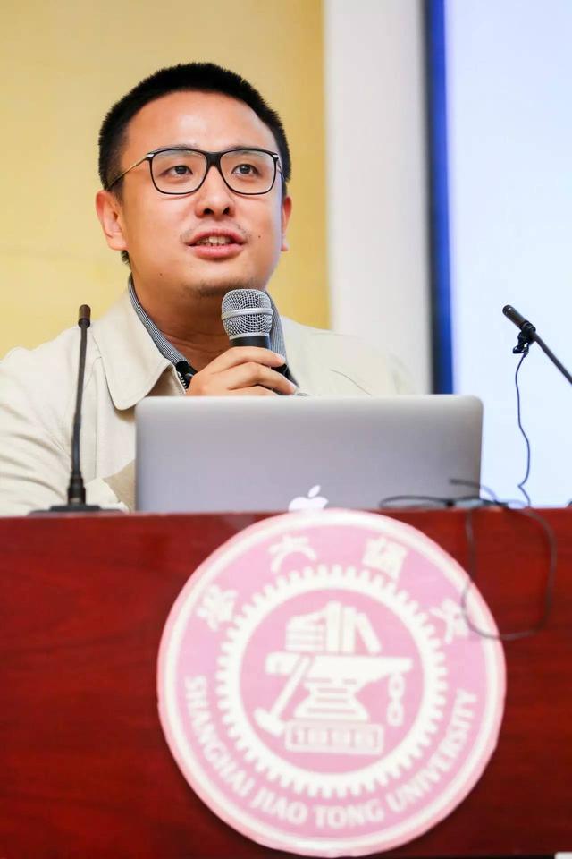 把饿了么卖给马云，从中套现600多亿的小伙，现