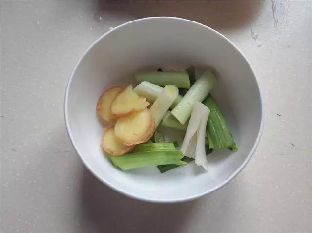 牛奶白的魚頭豆腐湯你學會了嗎