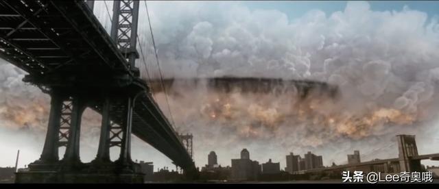 『巨型』美国出现巨型圆盘状陆架云 巧的是电影即将重映