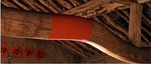 1999年，张艺谋把爱情拍成了山间的一条路