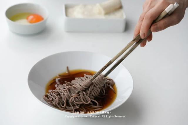 日式冷汤荞麦面 | 高饱腹、低升糖，减肥减脂要吃的面