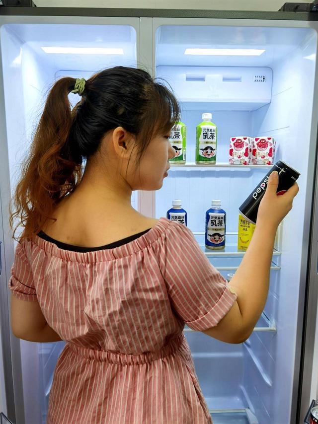 互联网家居新趋势，云米互动大屏冰箱上手体验