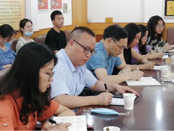 湖北第二师范学院开展“理论热点面对面”专题调研活动