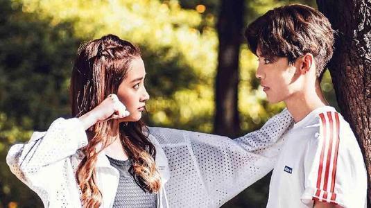 黄轩恋情得到祝福，鹿晗没赶上好时代？二人有3点区别