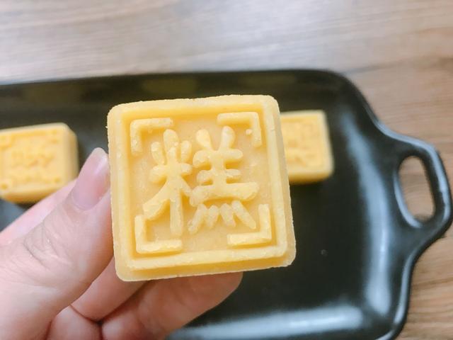 超好吃的绿豆糕，只要3种简单食材，香甜细腻入口即化，夏日必备