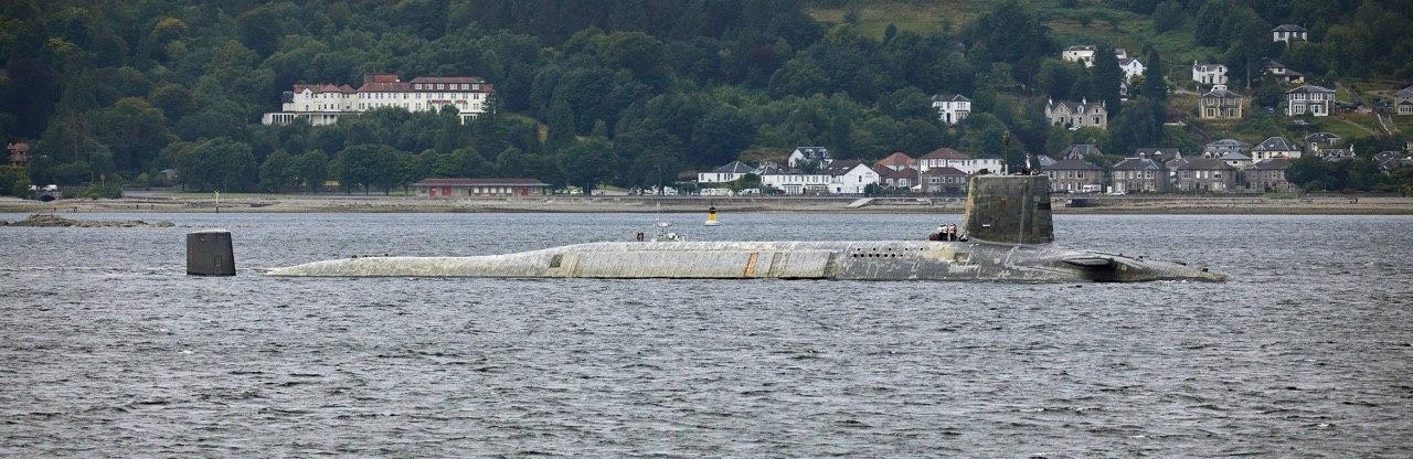 Ӣ������Ϊ�����������������˵�ͷҪ��������Ǯ ����Ա�ܾ���