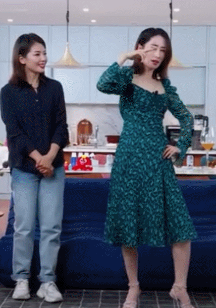 刘涛直播卖房,学刘敏涛跳女团舞,被疑和老公婚变为了蹭热度真拼了