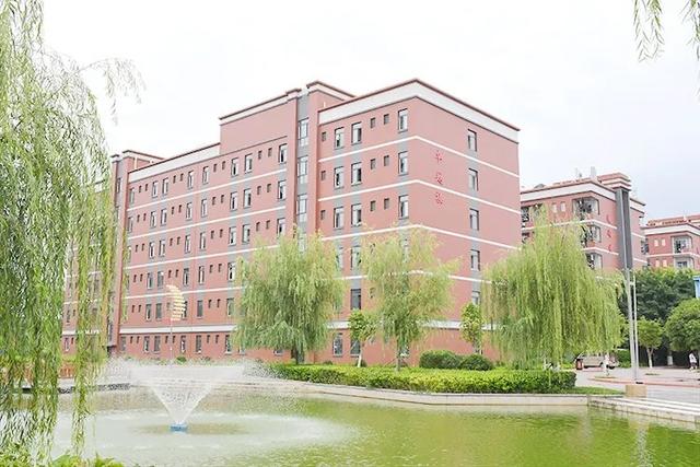 绵阳这所民办大学拥有众多国省市级荣誉，学费普遍低于同类院校