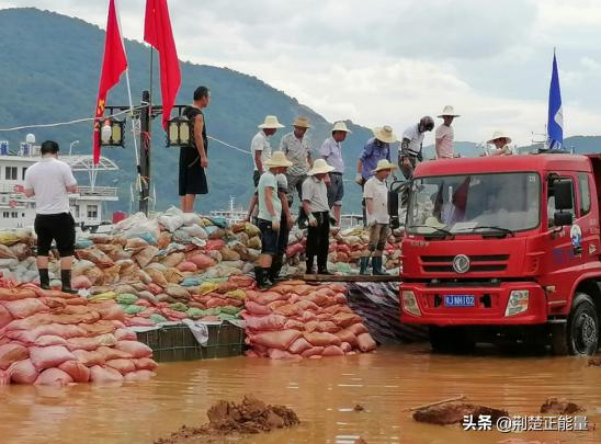 湖北武穴：聚焦住建系统众志成城战洪图