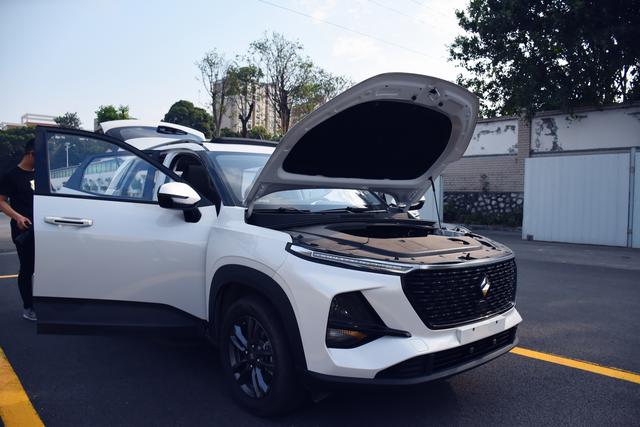 预算8万，享受20万级的配置！这款SUV每公里油耗