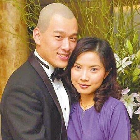 21岁出道37岁才出名，与妻子恩爱多年，今演技被认可非常低调