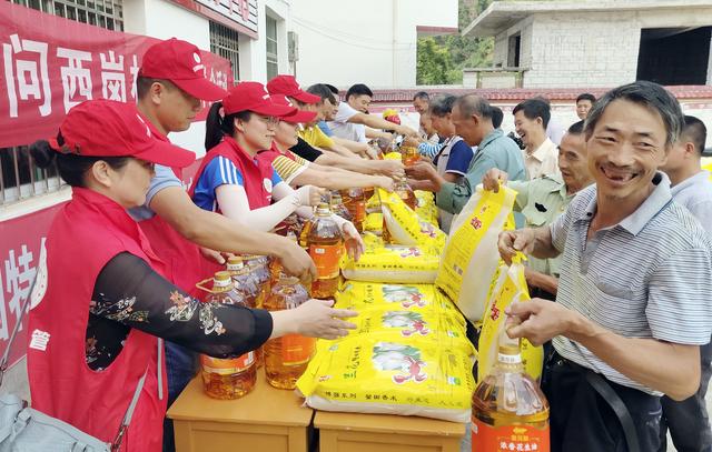 江西省个创中心党支部深入基层创新开展主题党日活动