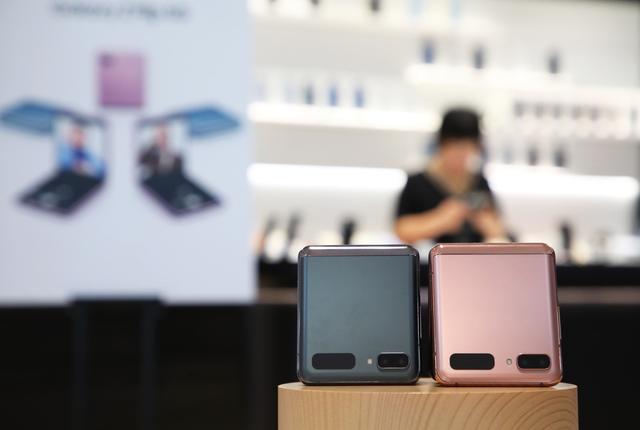 时尚遇见5G科技，三星Galaxy Z Flip 5G亮相上海