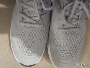 小米有品上架“裸奔”感跑鞋！147g，99元3000+好评
