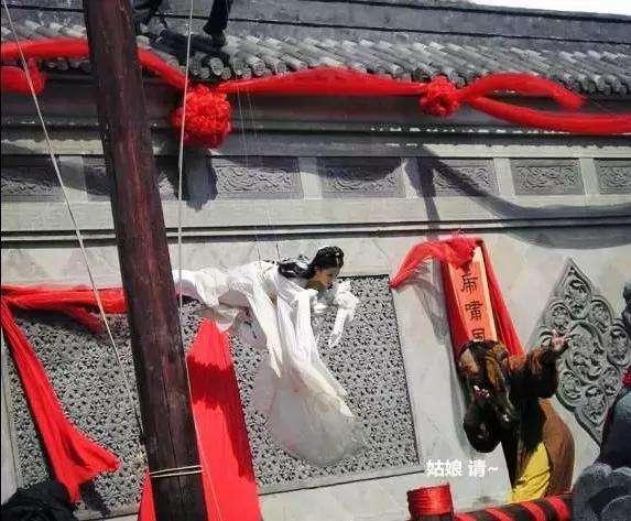 这些难得一见的片场照，保证有一大半你没见过