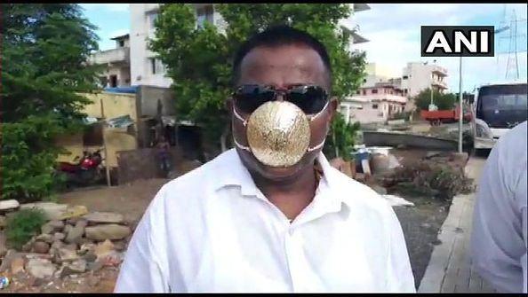 『万元』印度男子万元定制黄金口罩防疫 一个价值30万卢比