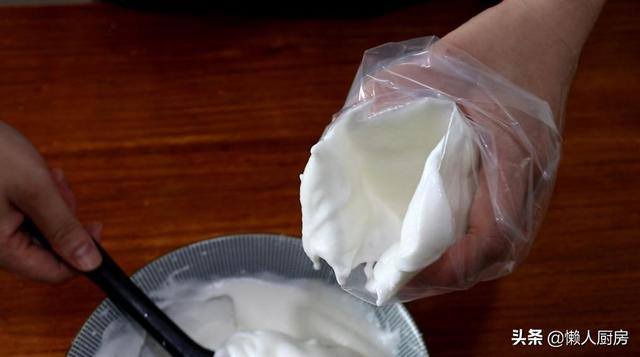 别只会给孩子买零食吃，用蛋清和米饭就能做米饼，没有添加剂