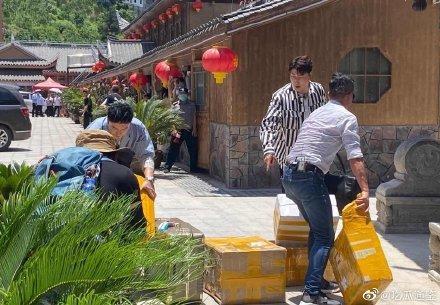 THE9亮相《极限挑战》，虞书欣资源被推掉实锤？粉丝后援团抗议