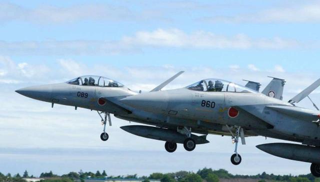 日本F15紧急出动尾随“拍照”却无功而返，日方：怀疑遇上了歼20
