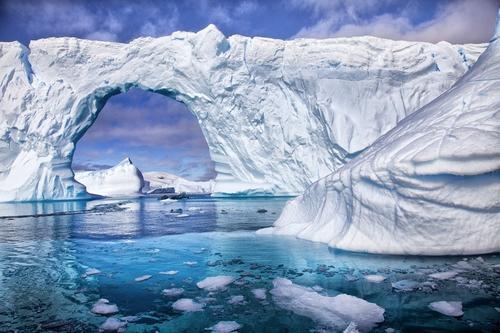 在南极发现了什么？让科学家们都努力前往？