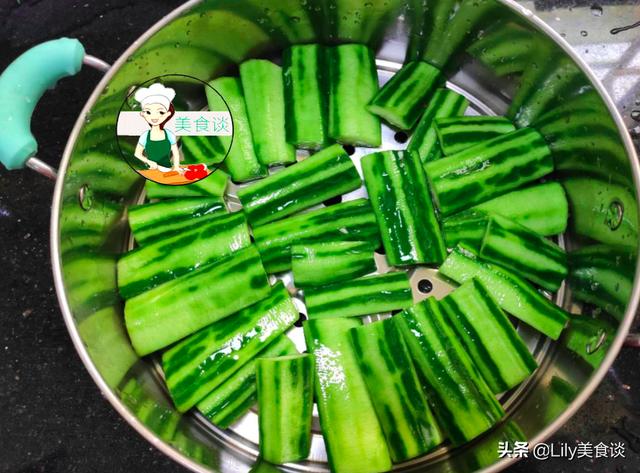 三伏天多吃蒸菜，这菜蒸一蒸，3分钟上桌，低脂营养高，清爽解暑