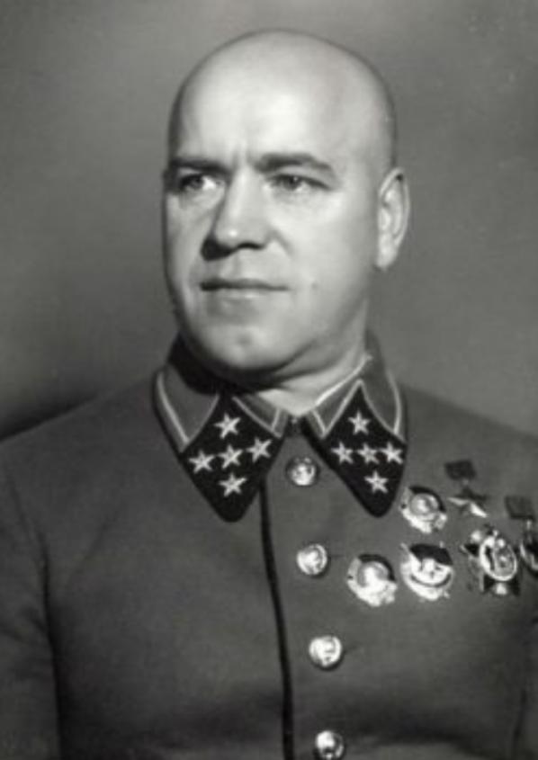 巴甫洛夫为何在战争初期，就被斯大林给枪毙了