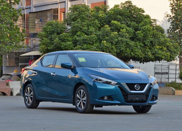 日产蓝鸟终究还是败了！比本田思域帅气，每公里4毛+国六，9.59W