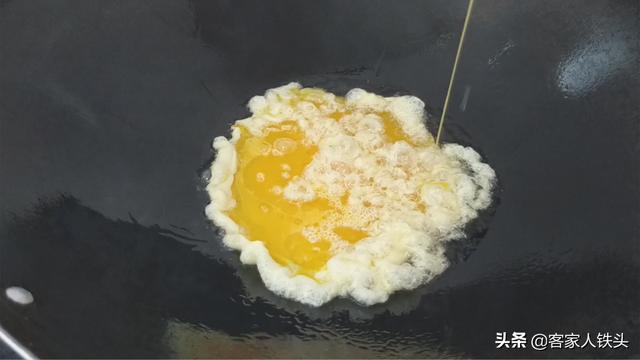 早餐想吃包子？教你简单做法，不发面即做即吃，一次做2笼不够吃