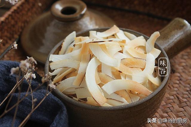 这水果全身是宝，夏天吃正当季，烤一烤瞬间变小零食，太香脆了