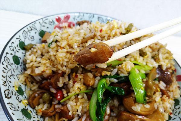 火遍南京城里的4样美食，你吃过几样？来南京就不要错过