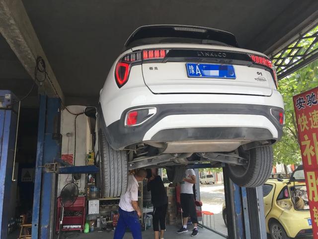 “网红SUV”领克01，外观时尚安全性高，难怪年轻人这么喜欢
