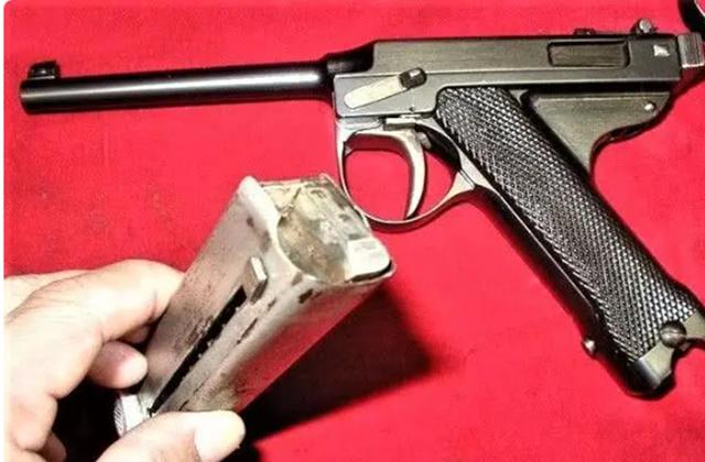 二战日本4大怪异枪械：第3不如烧火棍，连日军自