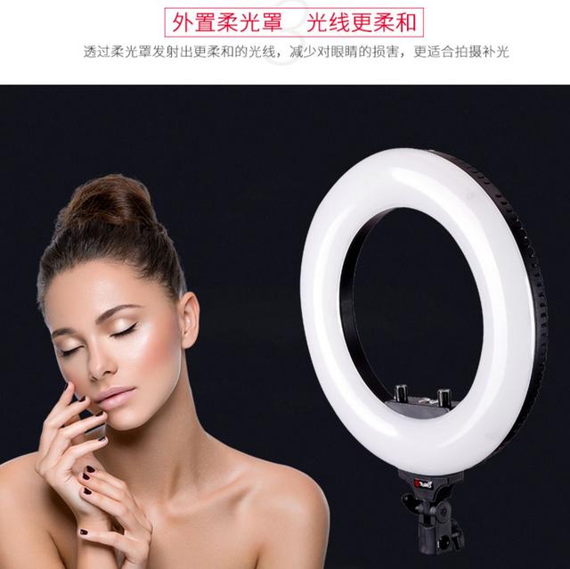 虛擬背景綠幕場(chǎng)景布置，如何選擇直播間燈光？