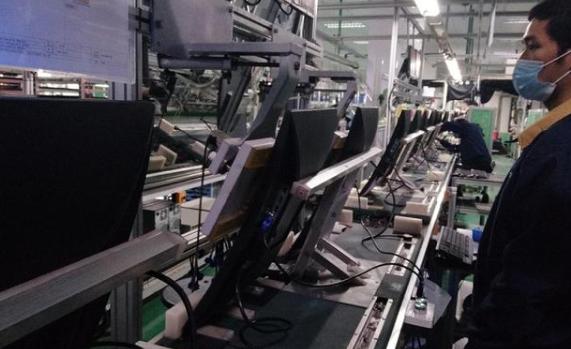 除了京东方，又一屏幕巨头诞生了，曾年亏2亿，