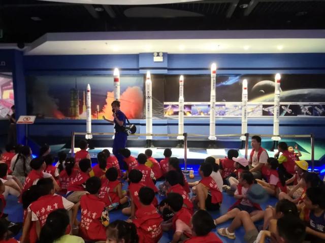 共同聚焦南昌华南城系列活动2020南昌市首届航天科普展火热进行时