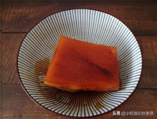 做了30年大厨的爷爷教扣肉做法，简单三步，扣肉肥而不腻越吃越香