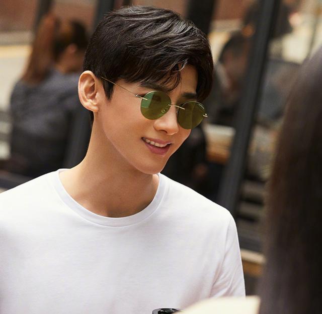 出道至今零绯闻，专注于提高作品实力，其实都