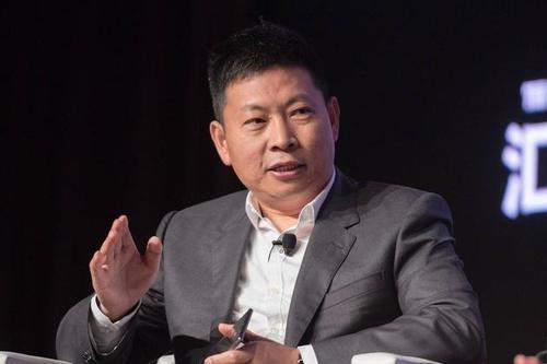 余承东预言成真！华为超三星登顶世界第一，市